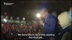 Erdogan își anunță victoria și pledează pentru reintroducerea pedepsei cu moartea