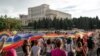 În România AUR vrea referendum anti-LGBT. Primul, din 2018, a eșuat prin neparticipare