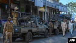 Pakistanyň esgerleri ýurduň Khyber Pakhtunkhwa welaýatynda nobatçylyk çekýärler. (arhiw suraty)