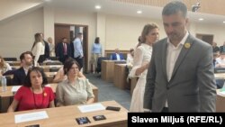 Savo Manojlović iz pokreta "Kreni-promeni" u gradskom parlamentu