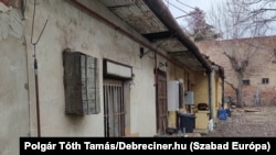 A kisajátított ház udvara
