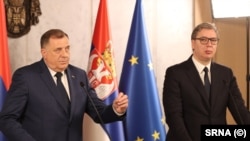 Presidenti serb, Aleksandar Vuçiq (djathtas) me Millorad Dodikun, presidentin e entitetit serb të Bosnje-Hercegovinës, Republika Sërpska.