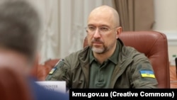 Денис Шмигаль нагадав, що у листопаді Україна отримала близько 2 млрд доларів.