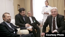 علی لاریجانی با وزیر خارجه آلمان در مونیخ دیدار کرد.