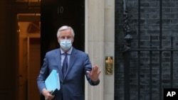 Michel Barnier la 10 Downing Street, sediul prim ministrului britanic