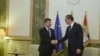 Përfaqësuesi i Posaçëm i Bashkimit Evropian për dialogun mes Kosovës dhe Serbisë, Mirosllav Lajçak në takim me presidentin e Serbisë, Aleksandar Vuçiq.