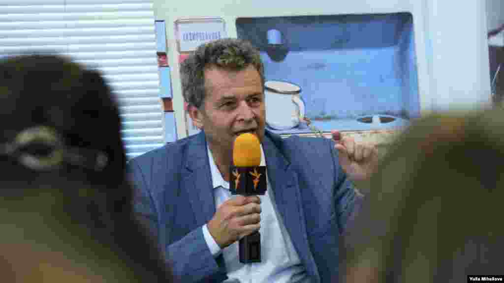 Invitatul special al conferinței „Antinostalgia –privind spre viitor”, disidentul român Radu Filipescu, fost deţinut politic