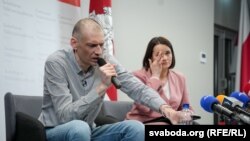 Сяргей і Сьвятлана Ціханоўскія на прэсавай канфэрэнцыі ў Вільні, 22 чэрвеня 2025