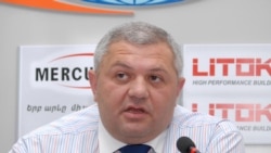 Վանաձորի նախկին քաղաքապետ Մամիկոն Ասլանյանը կմնա կալանքի տակ