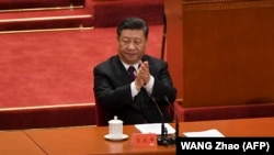 Xi Jinping aplaudira tijekom obilježavanja 40. obljetnice gospodarskih reformi, Peking
