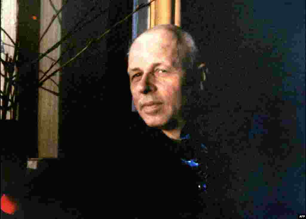 La Gorki, la 1 aprilie 1980. 