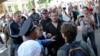 Міліція цікавиться політичними поглядами побитих журналістів