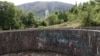 Grafit protiv antifašista na Partizanskom groblju u Mostaru