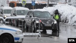 От 21 март на входовете и изходите на всички областни градове в България има полицейски КПП-та заради забраната за междуградски пътувания без наложителна причина