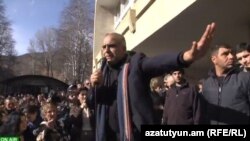 Րաֆֆի Հովհաննիսյանի հետընտրական նախորդ հանդիպումը Կապանում, փետրվար, 2013թ.