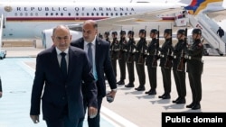 ფაშინიანი თურქეთში, ქალაქ სტამბოლში ჩავიდა.