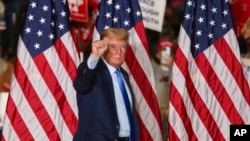Donald Trump kampányrendezvénye 2023. november 11-én Claremontban