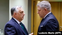 Orbán Viktor és Robert Fico 2024. február 1-jén Brüsszelben