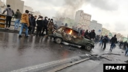 Proteste la Teheran, fotografie făcută pe 16 noiembrie 2019