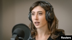 چچیلیا سالا، روزنامه‌نگار ایتالیایی، روز چهارشنبه مصادف با اولین روز سال نو میلادی توانست با خانواده خود تلفنی صحبت کند