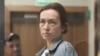 În imagine, jurnalista Alsu Kurmașeva participă la o audiere la tribunalul din Kazan, în 31 mai.