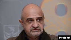 Երևանի տիկնիկային թատրոնի տնօրեն Ռուբեն Բաբայանը, արխիվ: