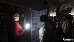 Магазин электротоваров и бытовой техники в Симферополе. Вечер 22 ноября 