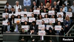 În timpul dezbaterilor din Bundestag