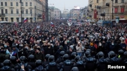 Protesti podrške Alekseju navaljnom u Sankt Peterburgu