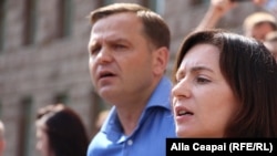 Liderii opoziției la un protest la Chișinău