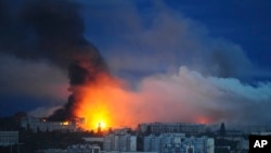 Дим і вогонь після російського удару по Харкову, 7 червня 2025 року