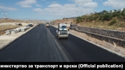 Ndërtimi i segmentit Shtip-Radovish, Maqedoni e Veriut, nëntor 2021. 