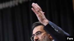 محمد حسینی، وزیر فرهنگ و ارشاد اسلامی از سخنرانان هفته فرهنگ ایران در قطر