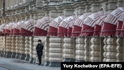 До кінця квітня у Росії діє режим неробочих днів