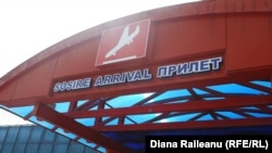 La aeroportul internațional Chișinău