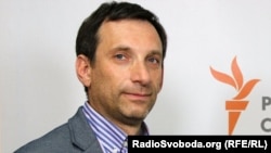 Віталій Портников – журналіст і політичний оглядач, співпрацює з Радіо Свобода з 1991 року.