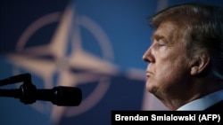 Për NATO-n, aleancën e mbrojtjes nga e cila Donald Trump kërcënoi të largohej në vitin 2018, zyrtarët theksojnë se shumica dërrmuese e anëtarëve tani shpenzojnë 2 për qind të kërkuar të PBB-së për mbrojtje.
