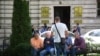 Posljednjih godina vlast u Federaciji BiH uvela je moratorij na zapošljavanje u institucijama, ali vlasti uporno pronalazi načine kako da zaobiđu ovu zabranu.