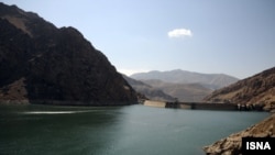 سد امیر کبیر که از ذخایر آب تهران است
