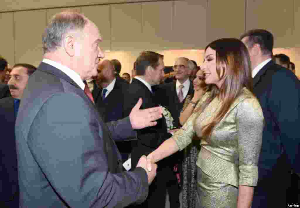 Mehriban Əliyeva: "Azərbaycanla Rusiyanın münasibətləri möhkəm tarixi əsas üzərində qurulub".