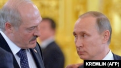 Президенти Білорусі Олександр Лукашенко (л) та Росії Володимир Путін, архівне фото