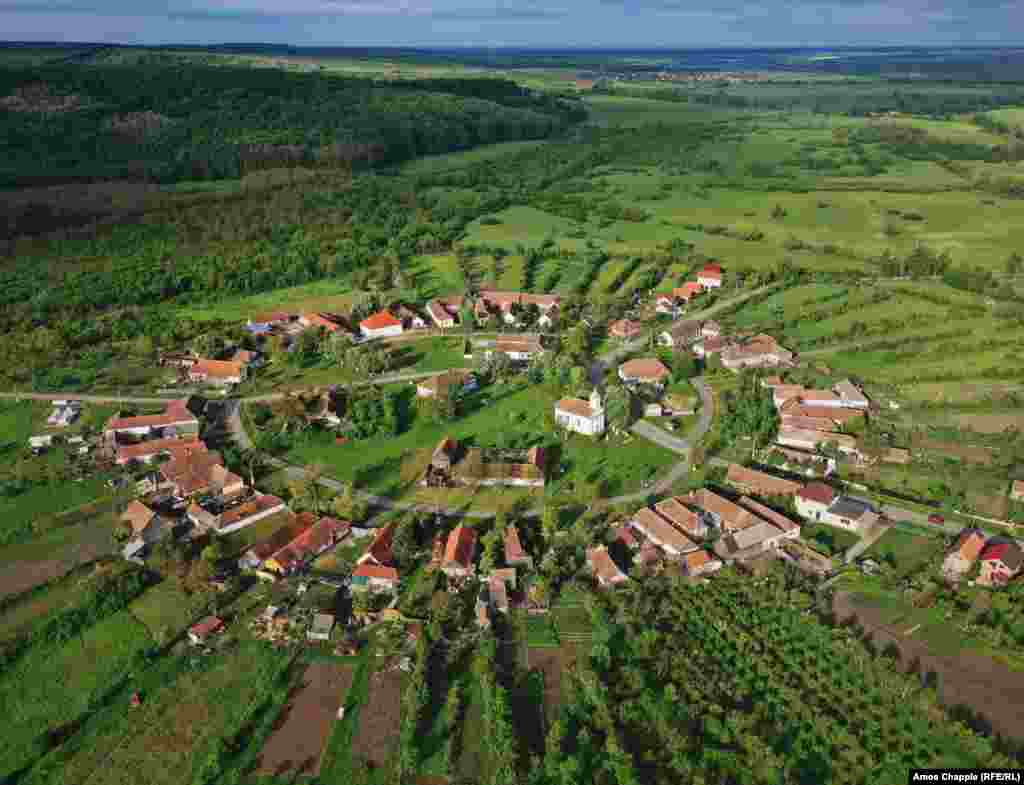 Charlottenburg, un sat circular construit de coloniști germanici la sfârșitul anului 1700, România, 20 mai 2019