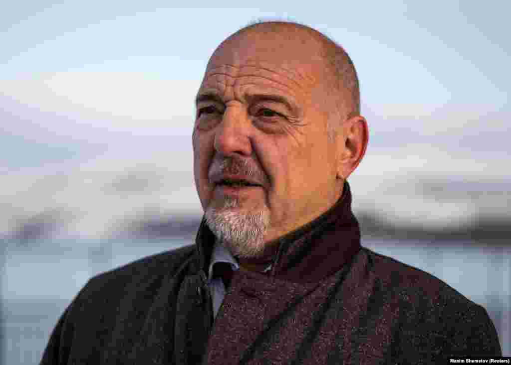 Rune Rafaelsen, the mayor of the municipality that includes Kirkenes, told Reuters he opposes having “more tanks” on the border with Russia, but that he sees Norway’s NATO membership as "a guarantee that I can do my job." 