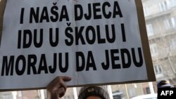 Čelnici Federacije prema novom zakonu primaće oko 4.000 KM, a ministri oko 3.600KM. Sa beneficijama. u konačnici primanja mogu iznositi i do 5.000 KM. Fotografije: Midhat Poturović