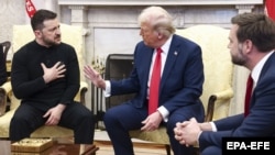 Presidenti amerikan, Donald Trump, presidenti ukrainas, Volodymyr Zelensky dhe nënpresidenti amerikan, JD Vance, përgjatë takimit të 28 shkurtit në Shtëpinë e Bardhë.