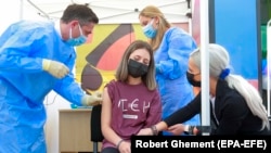 România: vaccinarea copiilor de peste 12 ani a început în iunie, București, 2 iunie 2021.