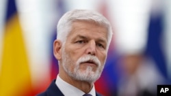 ჩეხეთის პრეზიდენტმა, პეტრ პაველმა მიუნხენში თქვა, რომ ჩეხეთმა უცხოეთის ქვეყნებში მიაკვლია დაახლოებით 800 ათას საარტილერიო ჭურვს უკრაინისთვის. ფოტო: 12 დეკემბერი, 2023 წელი
