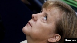 Kansler Angela Merkel Berlinde parlamentiň aşaky öýünde, 29-njy sentýabr.