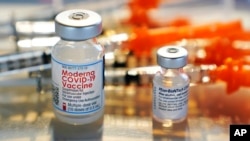 Препарат Moderna є однією з вакцин від COVID-19, які Всесвітня організація охорони здоров’я схвалила для екстреного застосування