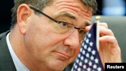 Аштон Картер, кандидат на міністра оборони США